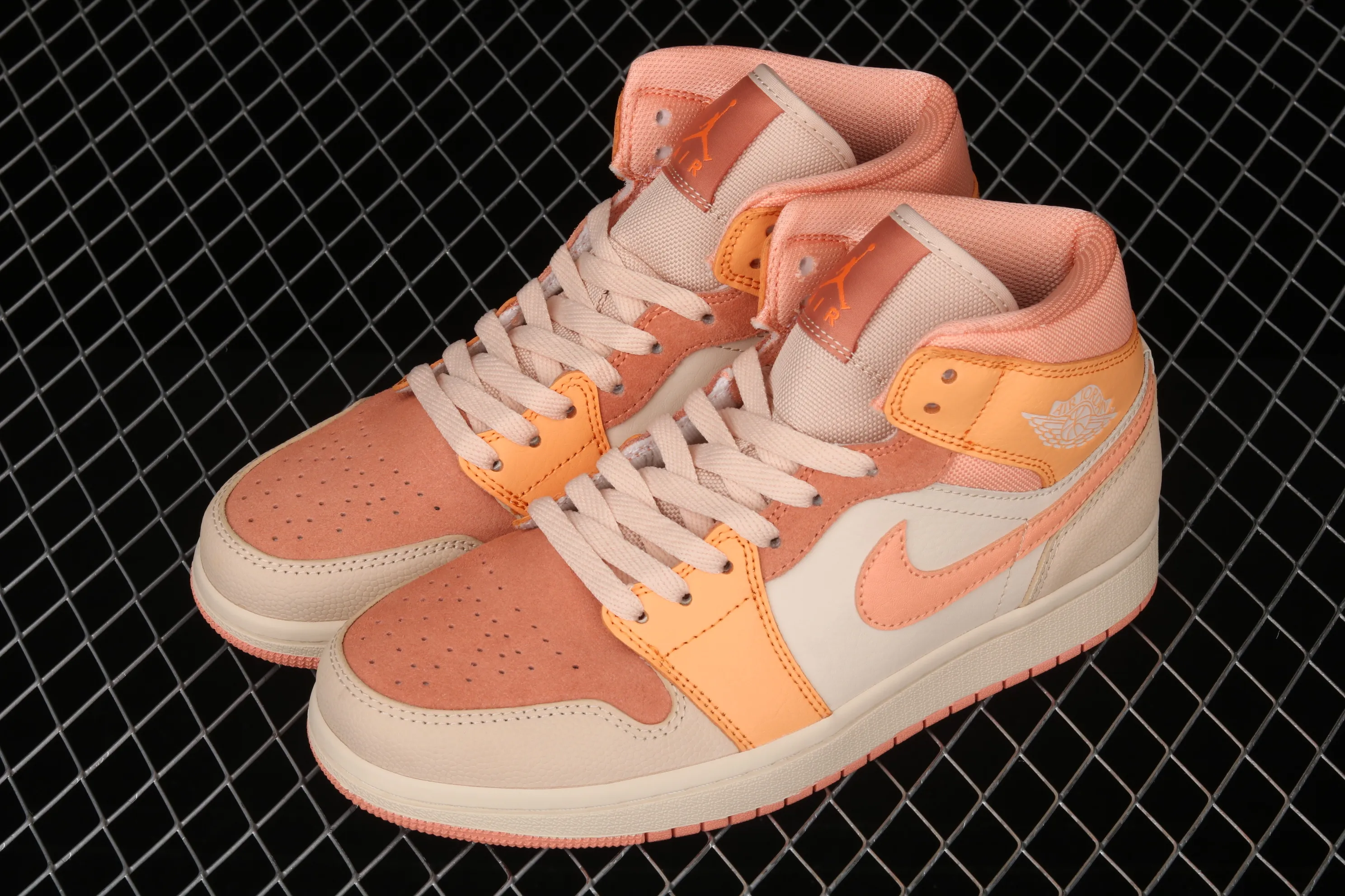 All categories Air Jordan Jordan series basketball shoes Air Jordan 1 Mid G version pure original Air Jordan 1 Mid SE AJ1 Joe 1 Chinese orange and pink splicing mid-top versatile casual sports sneakers DH4270-800